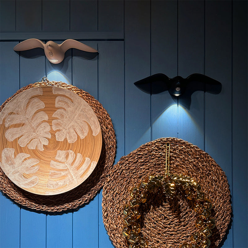 Outdoor & Indoor Seagull Motion Light – Water-Resistant